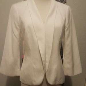 Out to lunch at the club??